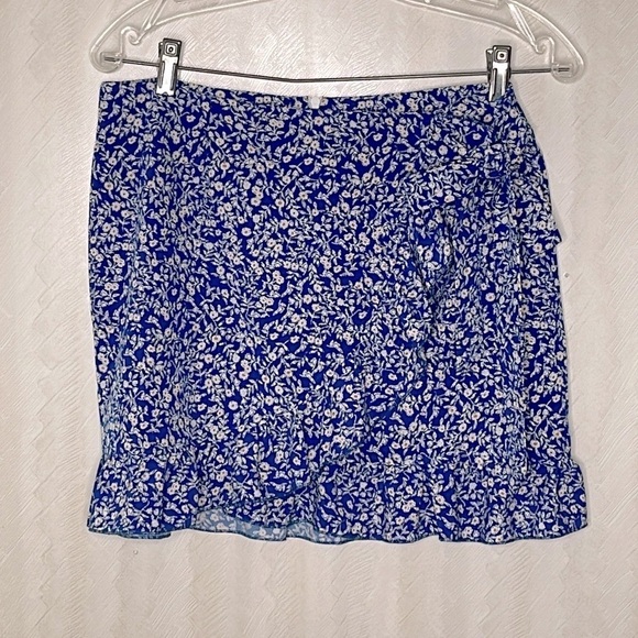 ❤️ 🆕 AMAZING Floral Skirt Size M - Picture 6 of 8